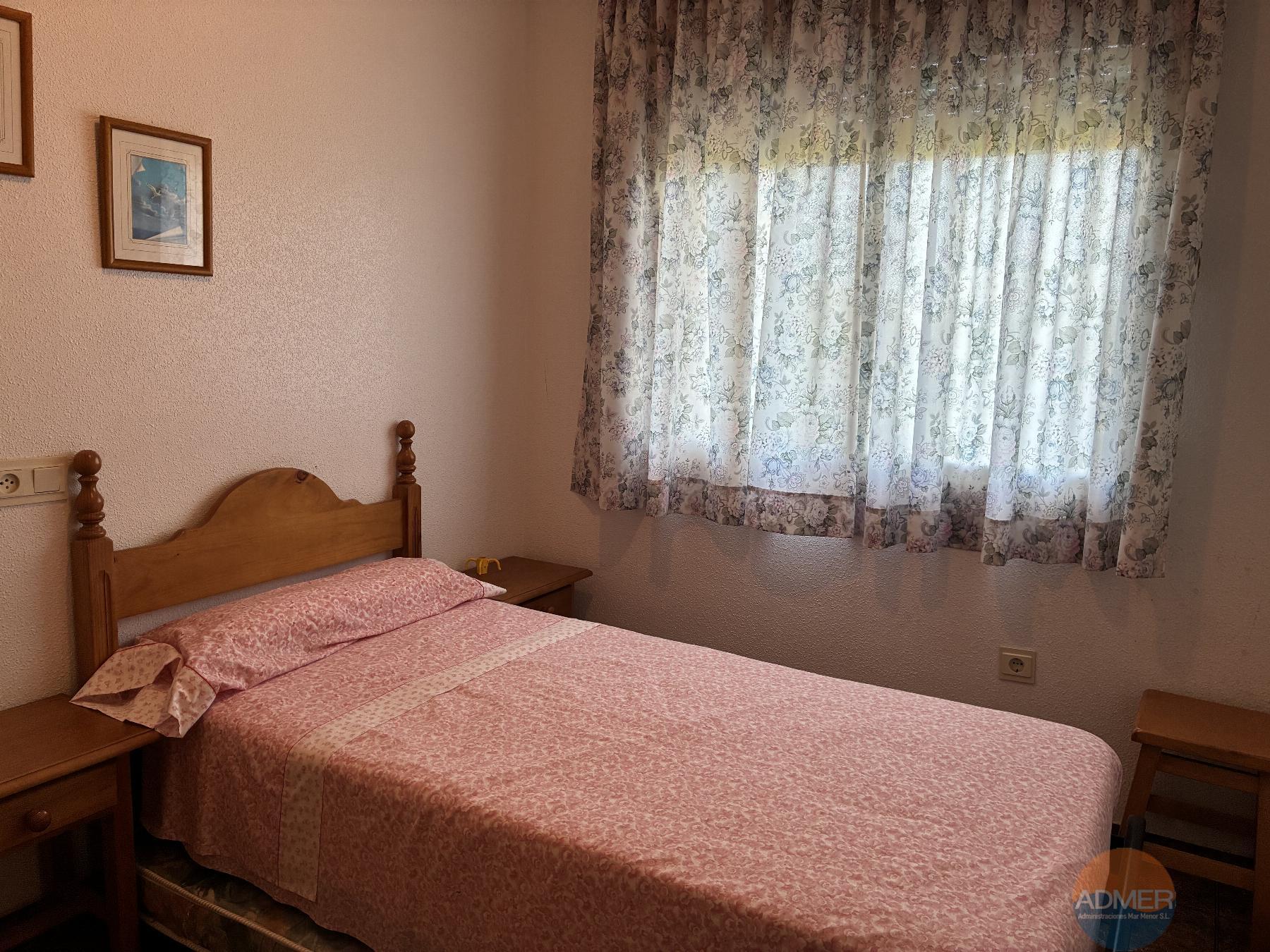 Venta de piso en Santiago de la Ribera
