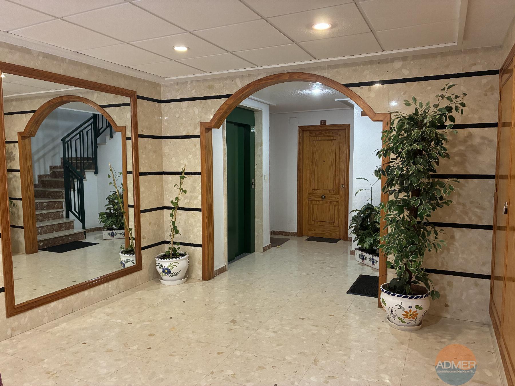 Venta de piso en Santiago de la Ribera