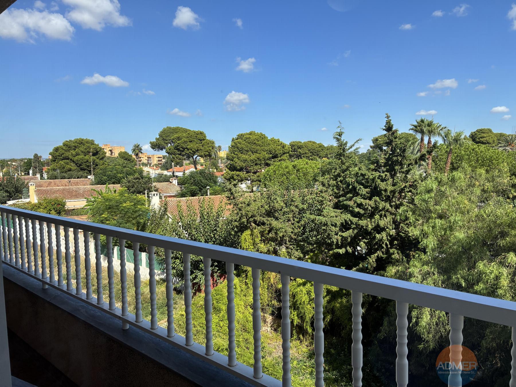 Venta de piso en Santiago de la Ribera