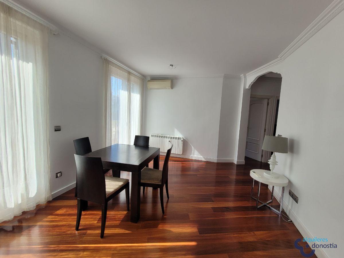 For rent of penthouse in Donostia-San Sebastián