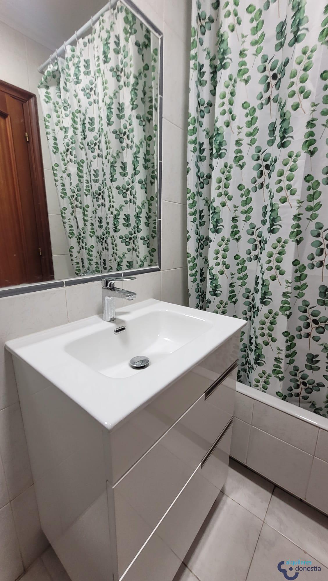 For rent of flat in Donostia-San Sebastián