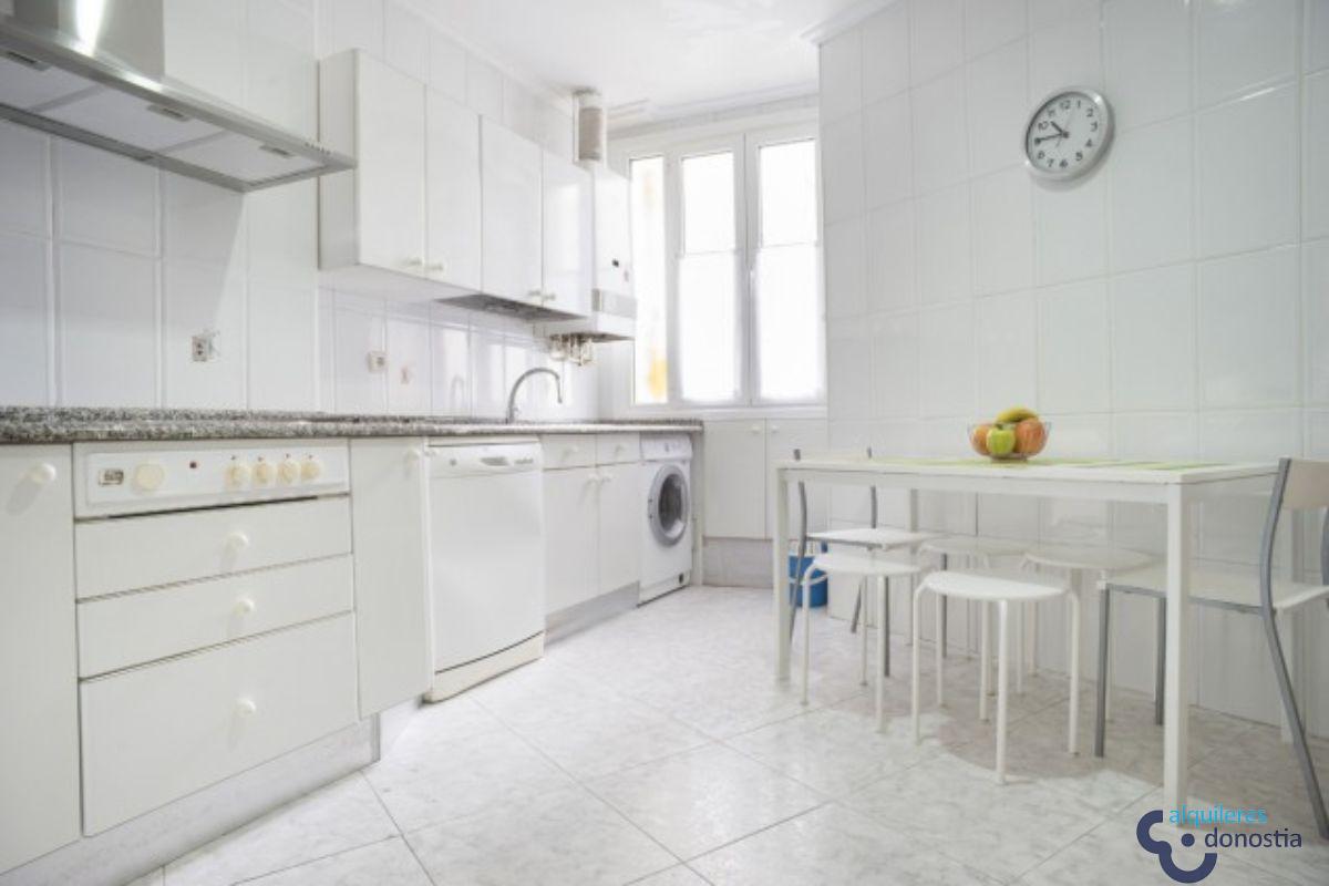 For rent of flat in Donostia-San Sebastián