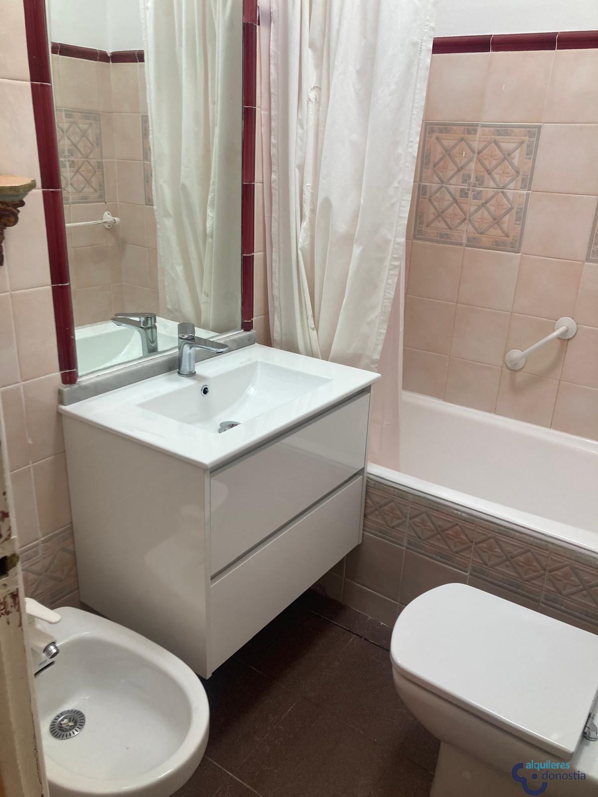 For rent of flat in Donostia-San Sebastián