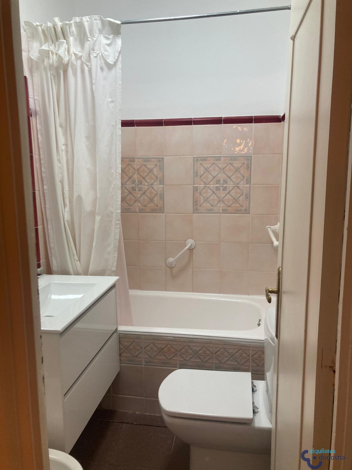 For rent of flat in Donostia-San Sebastián