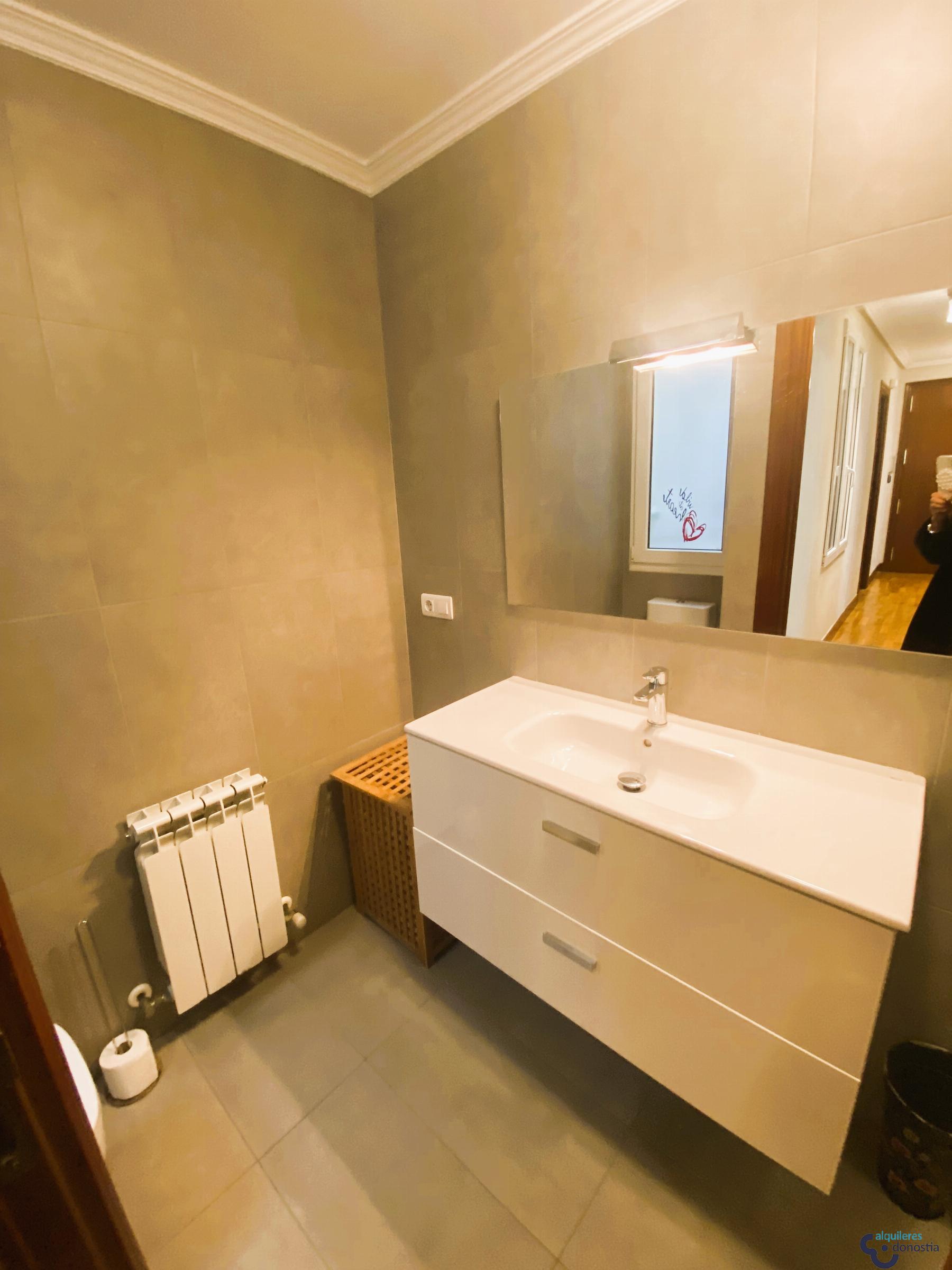 For rent of flat in Donostia-San Sebastián