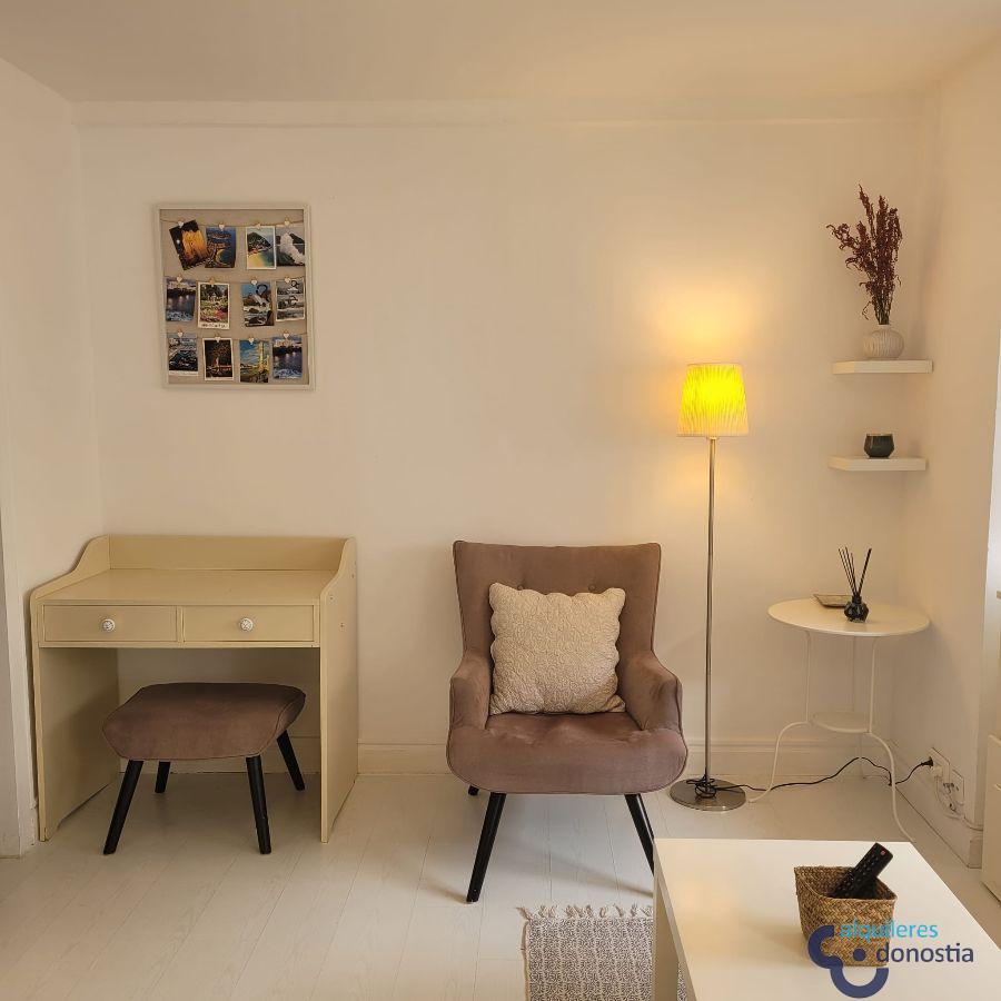 For rent of study in Donostia-San Sebastián