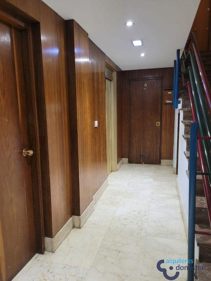 For rent of study in Donostia-San Sebastián