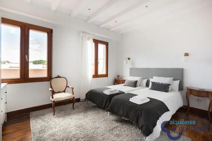 For rent of penthouse in Donostia-San Sebastián