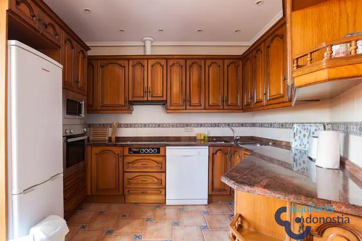 For rent of penthouse in Donostia-San Sebastián