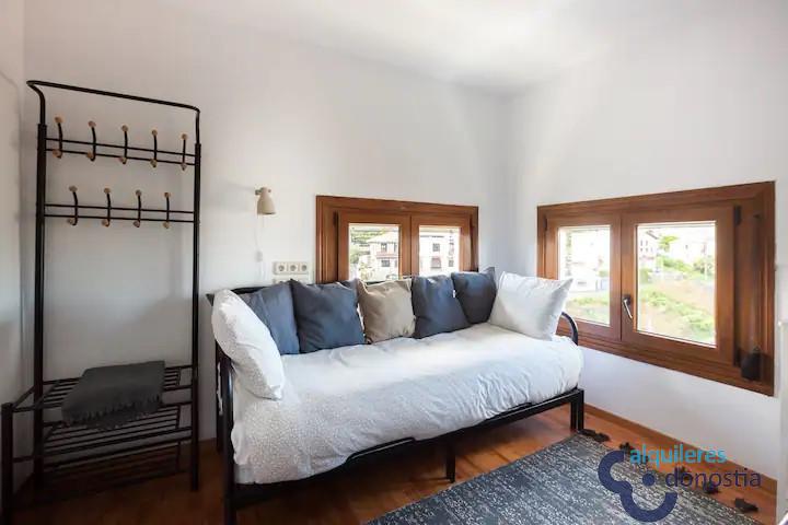 For rent of penthouse in Donostia-San Sebastián