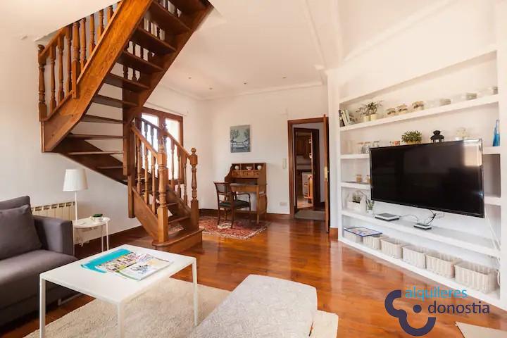 For rent of penthouse in Donostia-San Sebastián