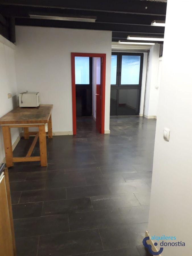For rent of office in Donostia-San Sebastián