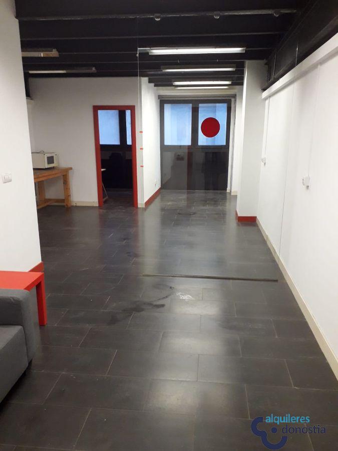 For rent of office in Donostia-San Sebastián