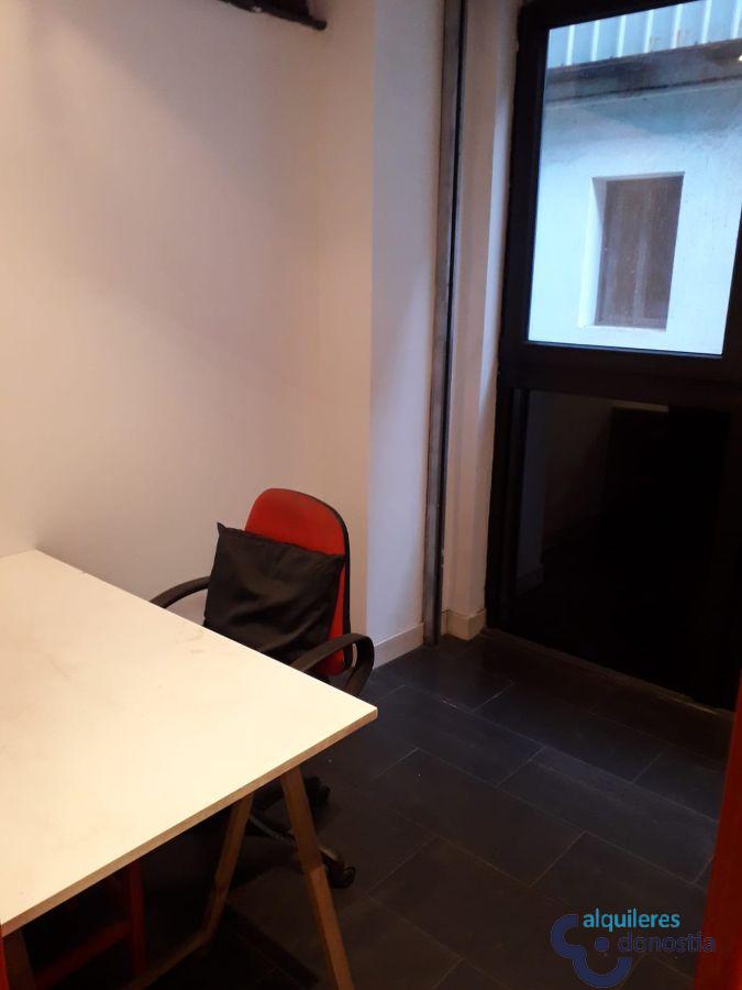 For rent of office in Donostia-San Sebastián
