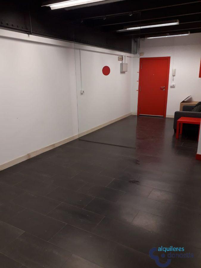 For rent of office in Donostia-San Sebastián