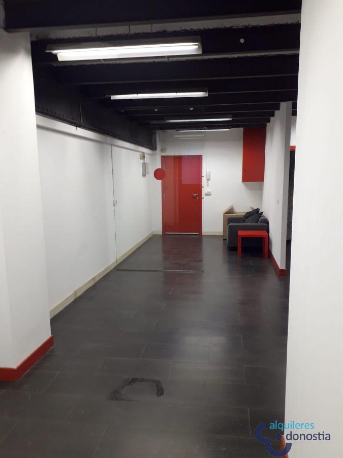 For rent of office in Donostia-San Sebastián