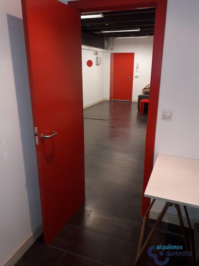 For rent of office in Donostia-San Sebastián