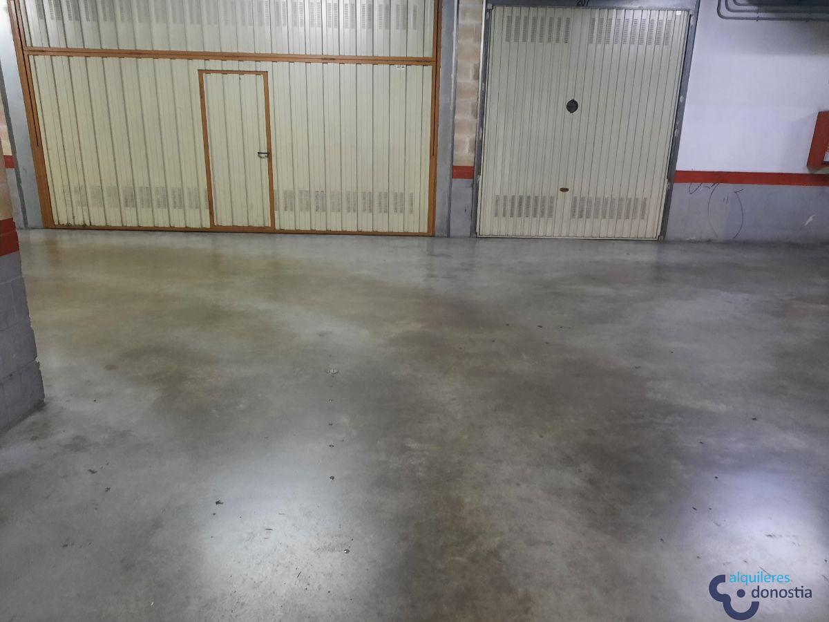 For rent of garage in Rentería-Errenteria