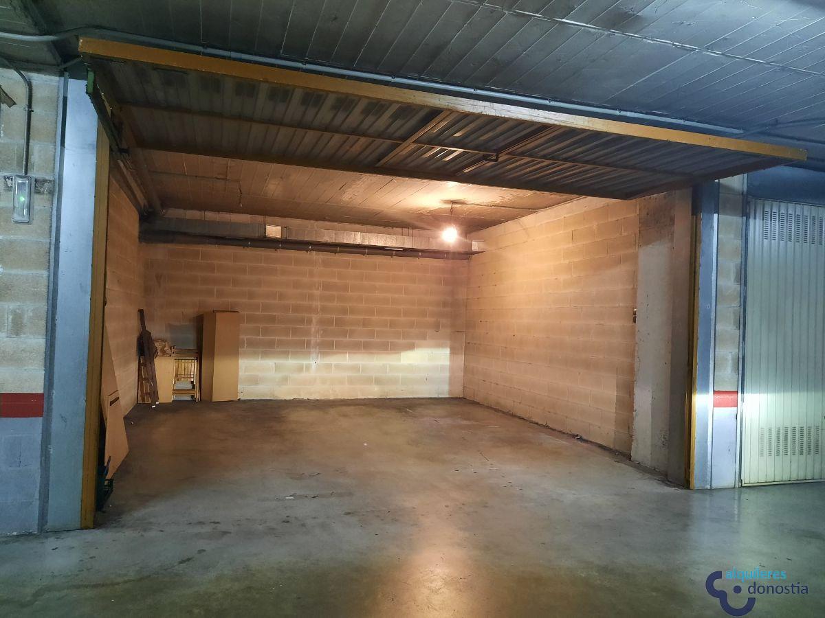 For rent of garage in Rentería-Errenteria