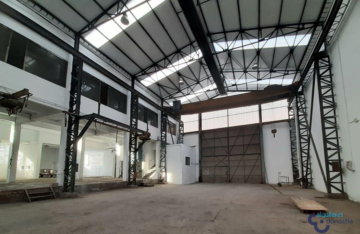 For rent of industrial plant/warehouse in Tolosa