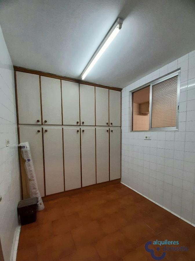 For rent of commercial in Eibar