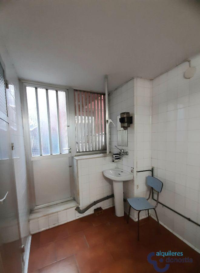 For rent of commercial in Eibar