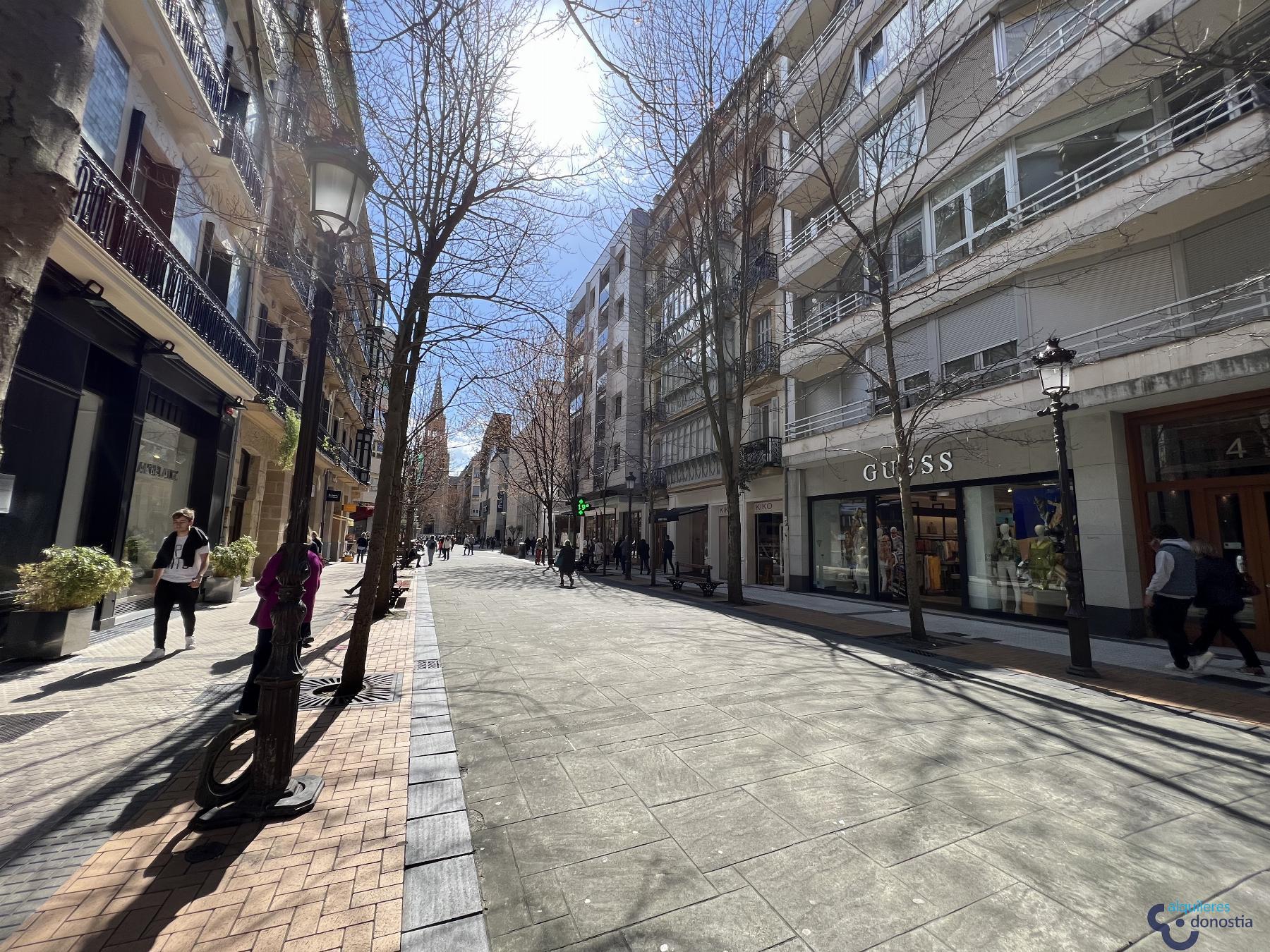 For rent of office in Donostia-San Sebastián