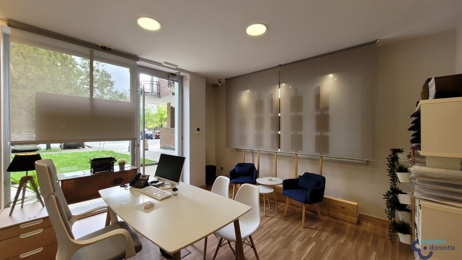 For rent of commercial in Donostia-San Sebastián