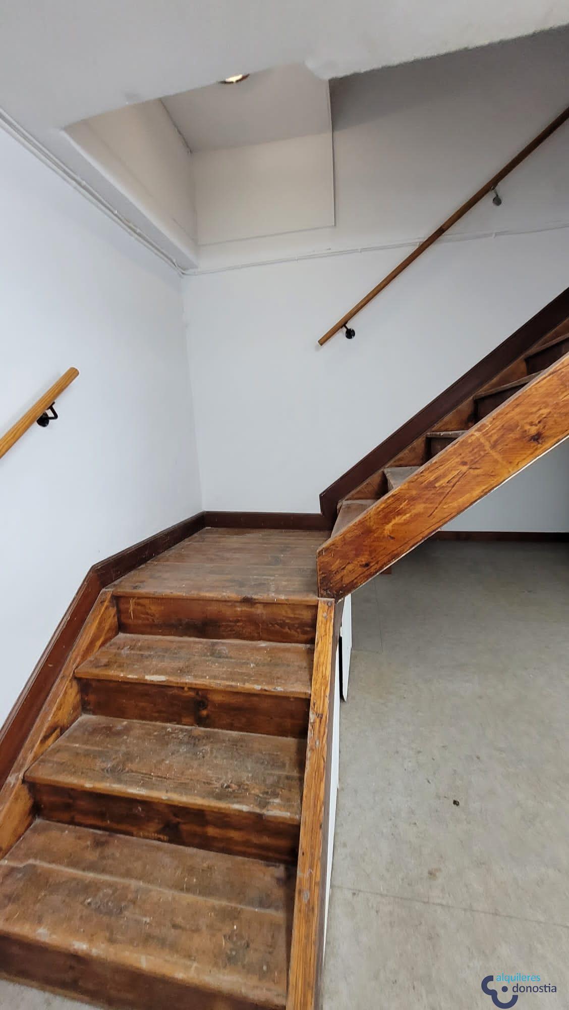 For rent of commercial in Donostia-San Sebastián