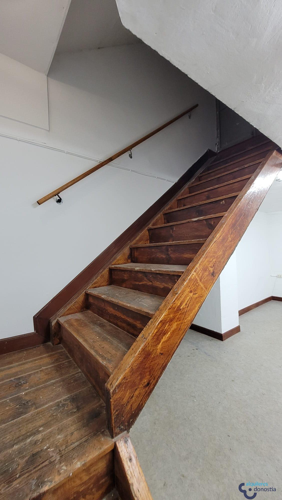 For rent of commercial in Donostia-San Sebastián