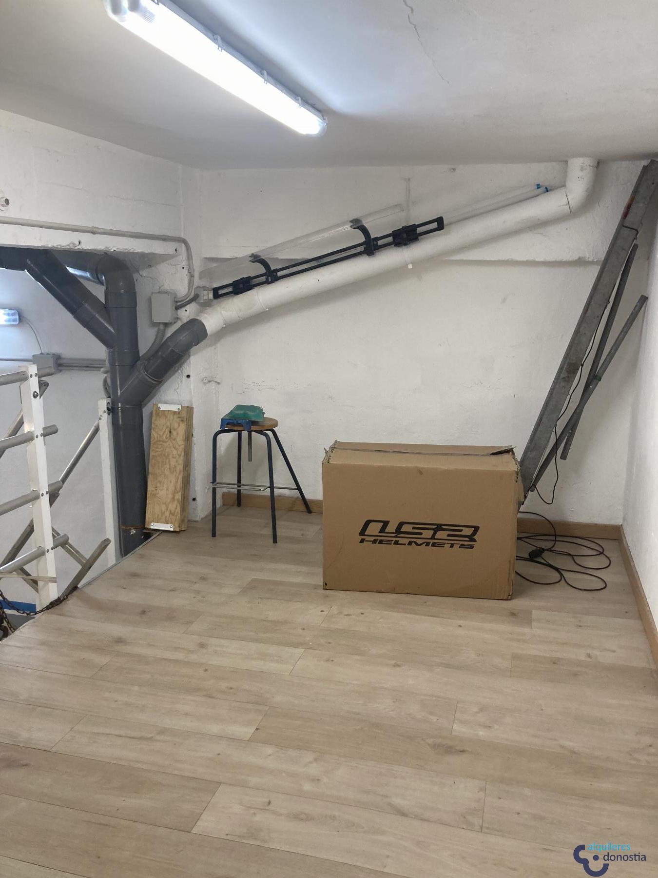 For rent of commercial in Donostia-San Sebastián