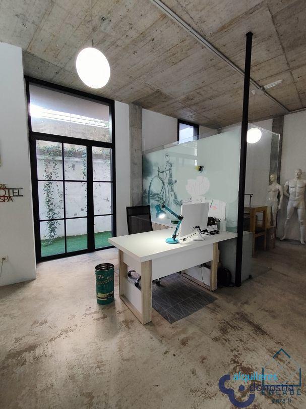 For rent of commercial in Beasain
