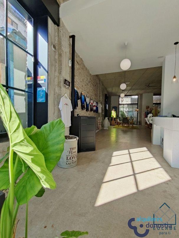 For rent of commercial in Beasain