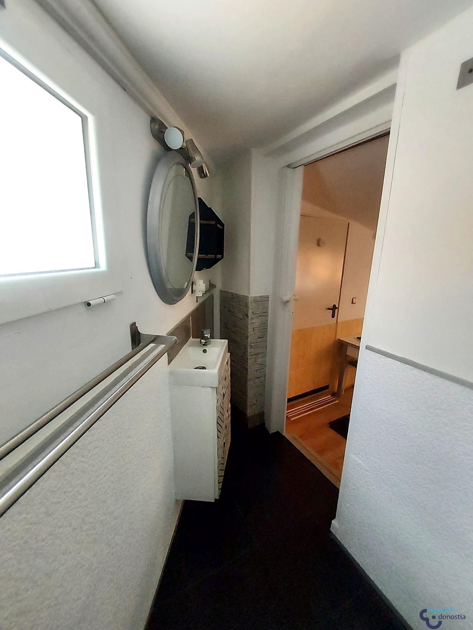 For rent of apartment in Donostia-San Sebastián