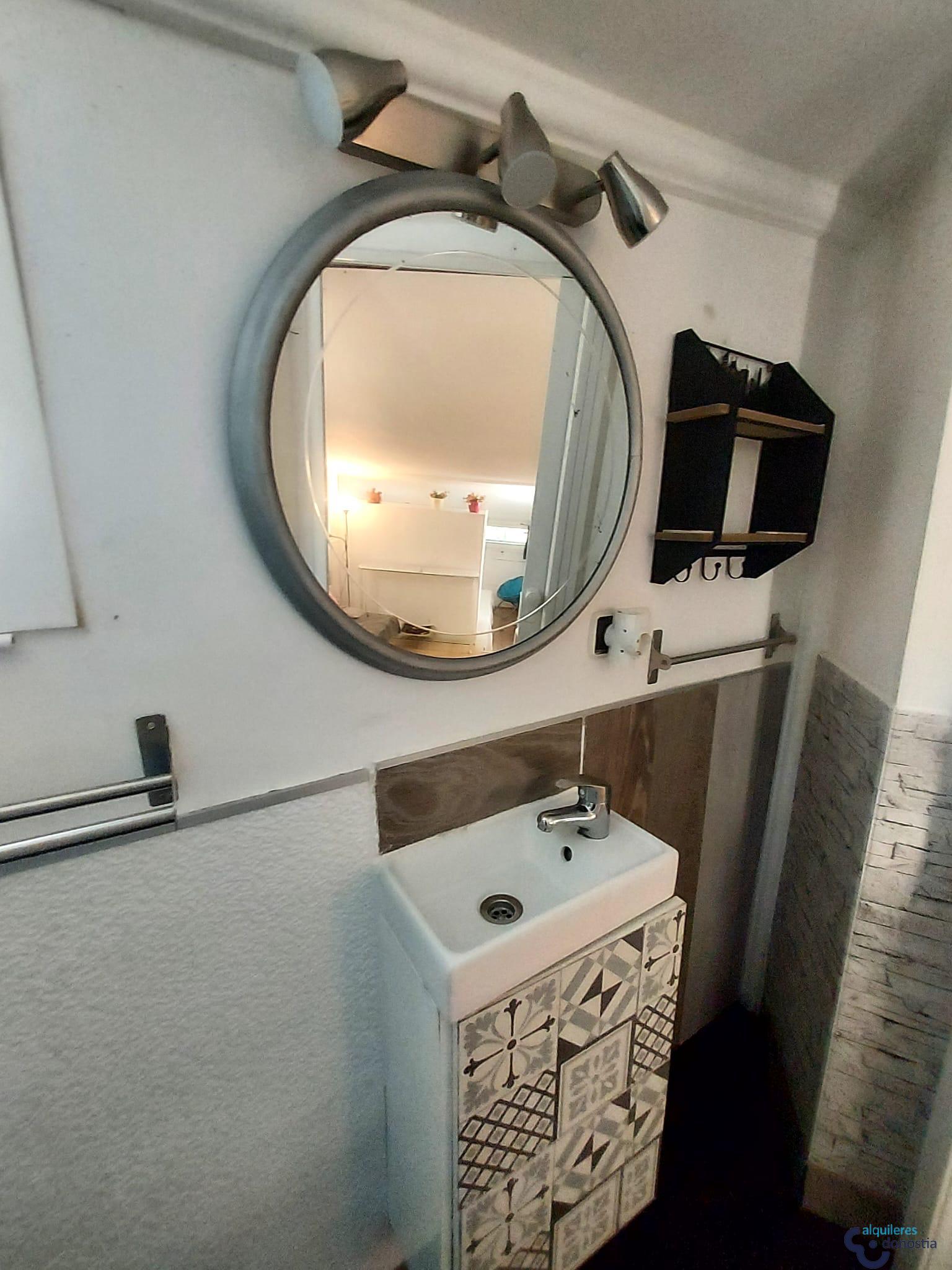 For rent of apartment in Donostia-San Sebastián