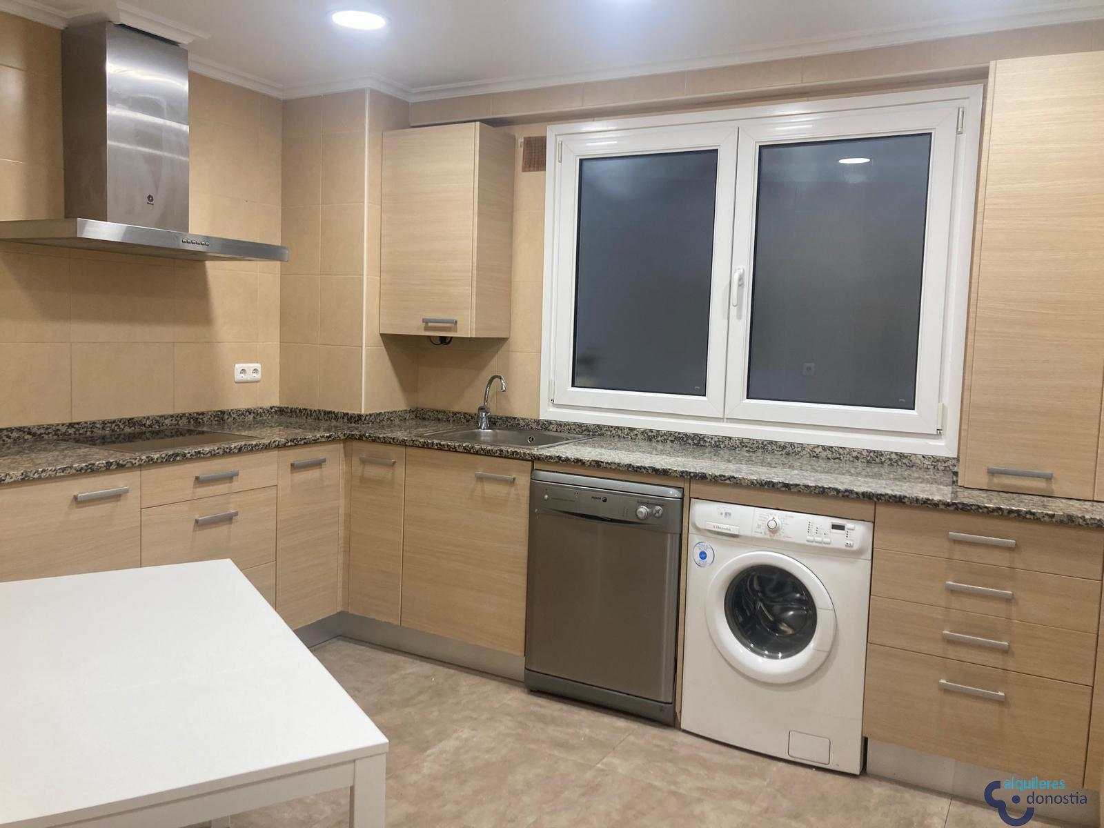 For rent of flat in Donostia-San Sebastián