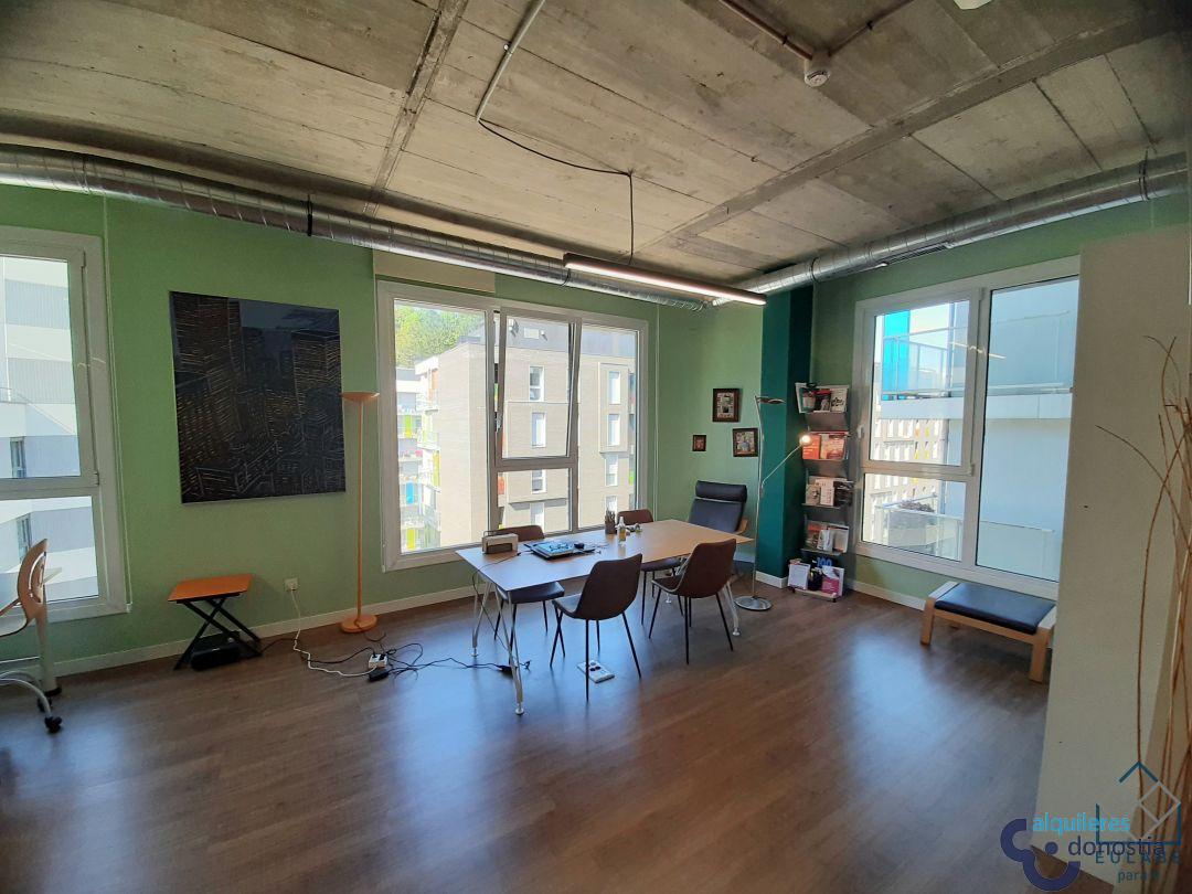 For rent of office in Donostia-San Sebastián