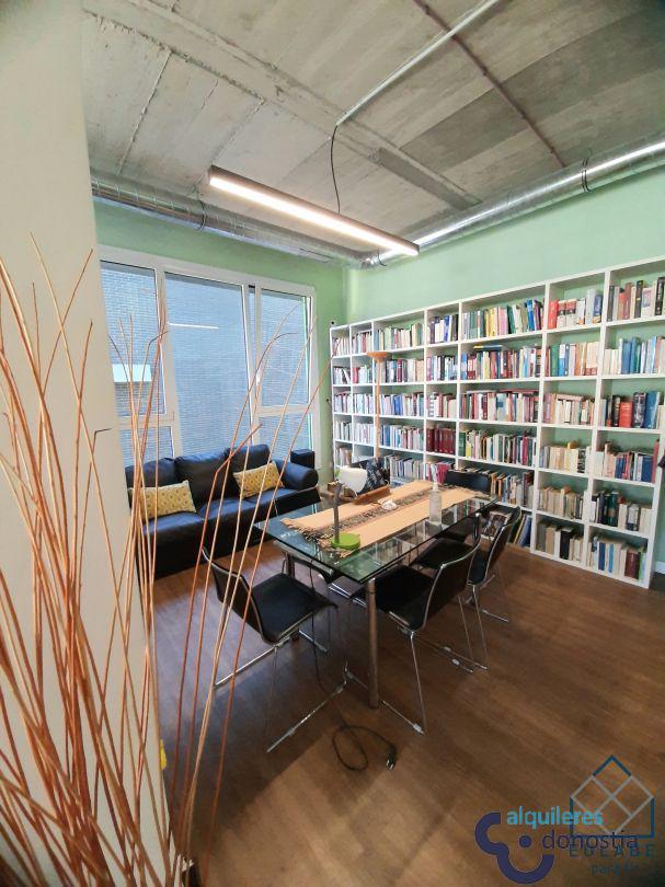 For rent of office in Donostia-San Sebastián