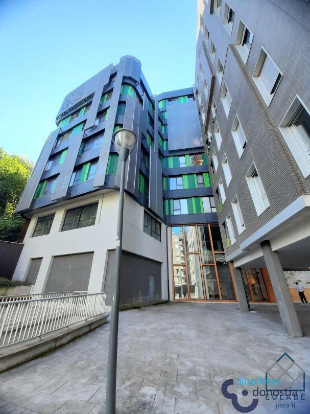 For rent of office in Donostia-San Sebastián