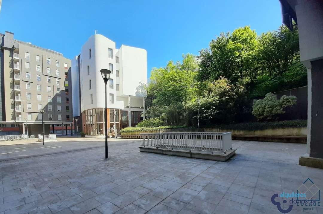 For rent of office in Donostia-San Sebastián