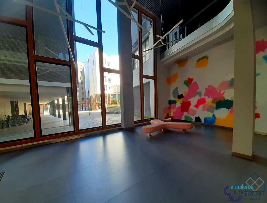 For rent of office in Donostia-San Sebastián