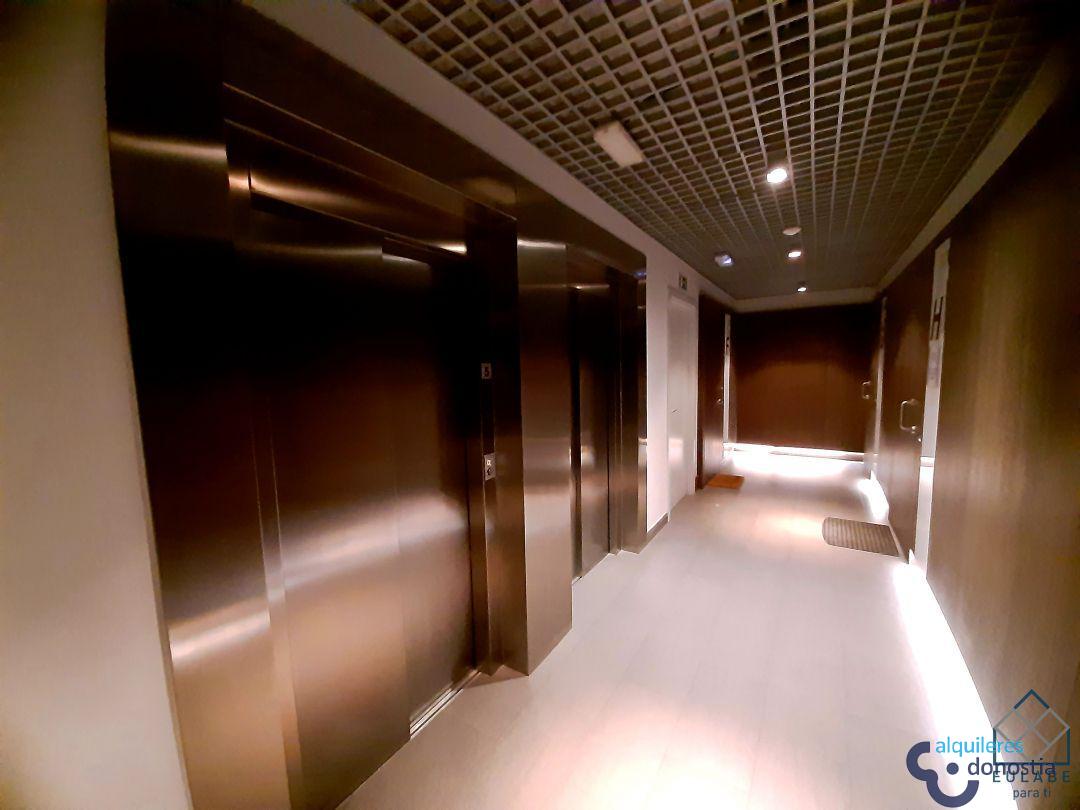 For rent of office in Donostia-San Sebastián