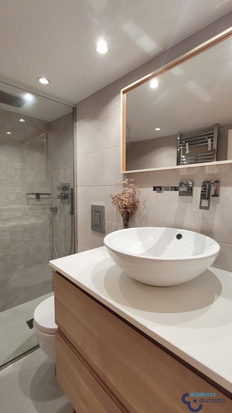 For rent of flat in Donostia-San Sebastián