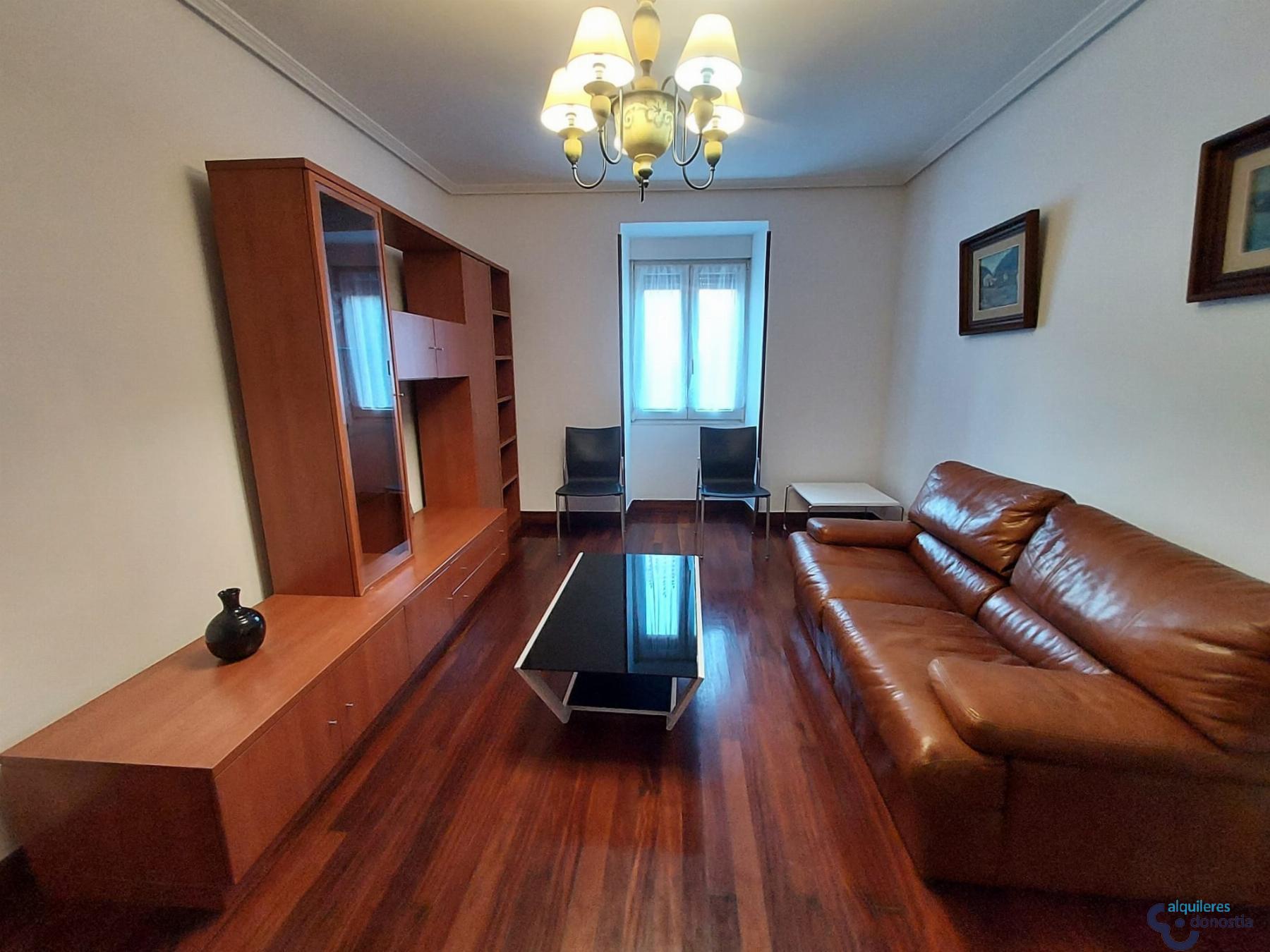 For rent of flat in Arrasate Mondragón