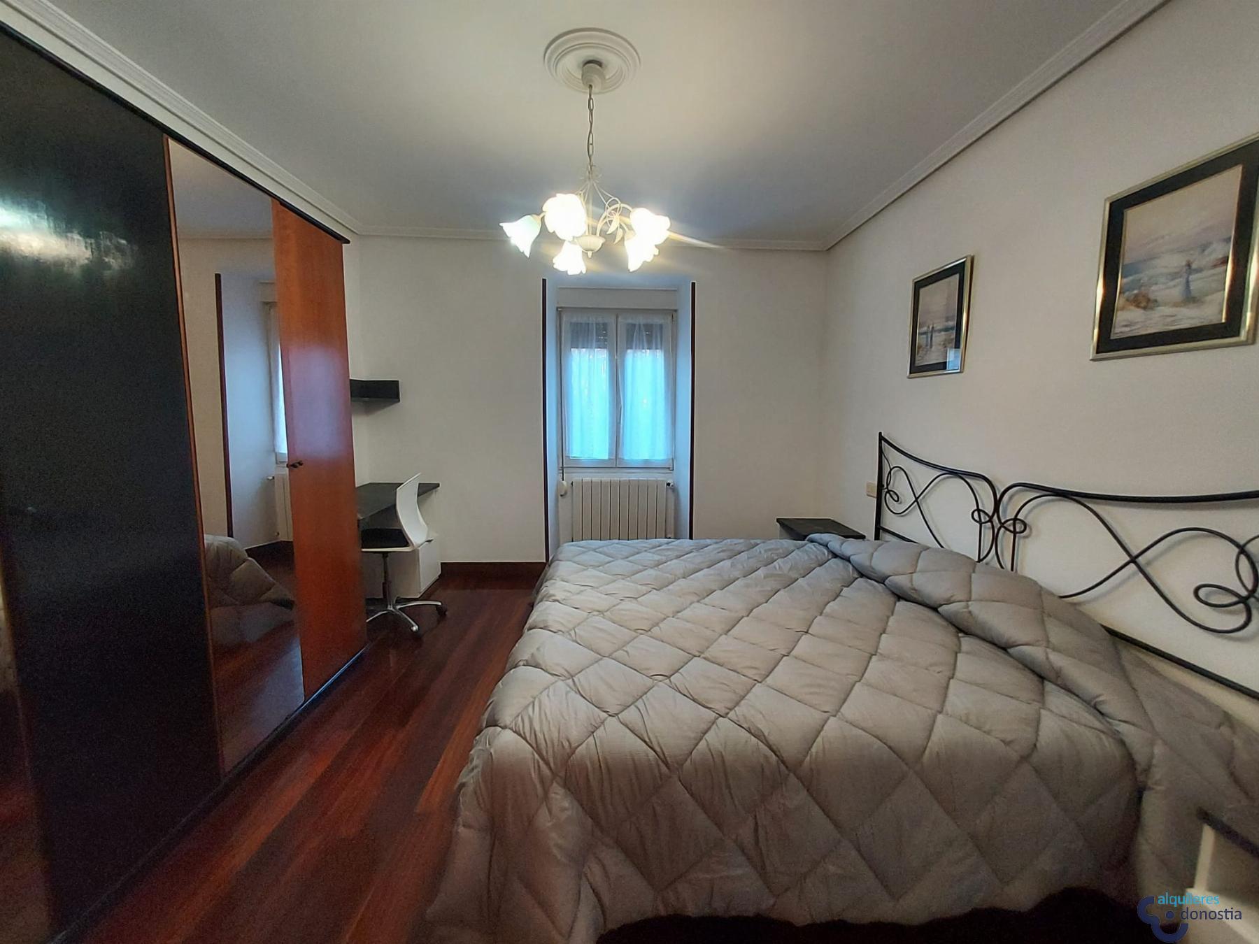 For rent of flat in Arrasate Mondragón