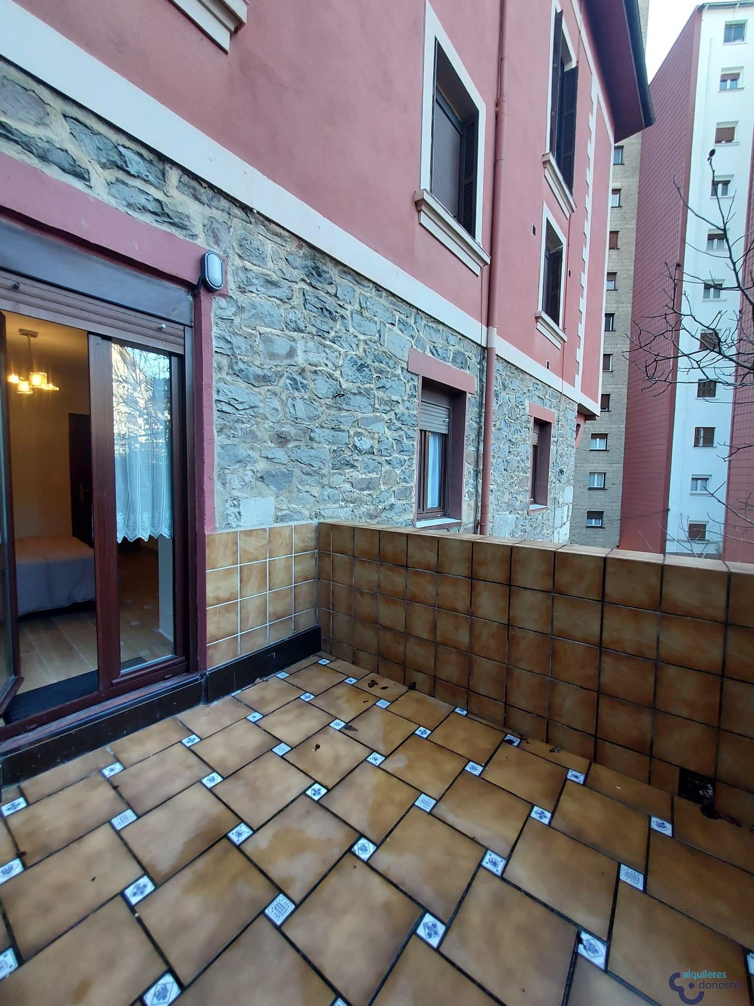 For rent of flat in Arrasate Mondragón