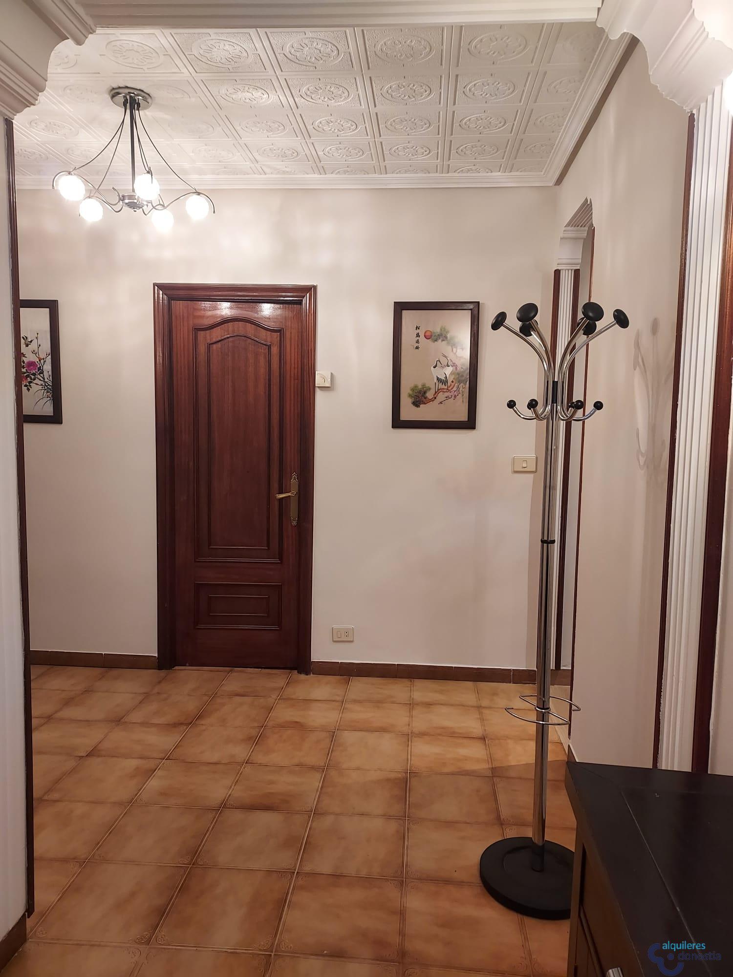 For rent of flat in Arrasate Mondragón