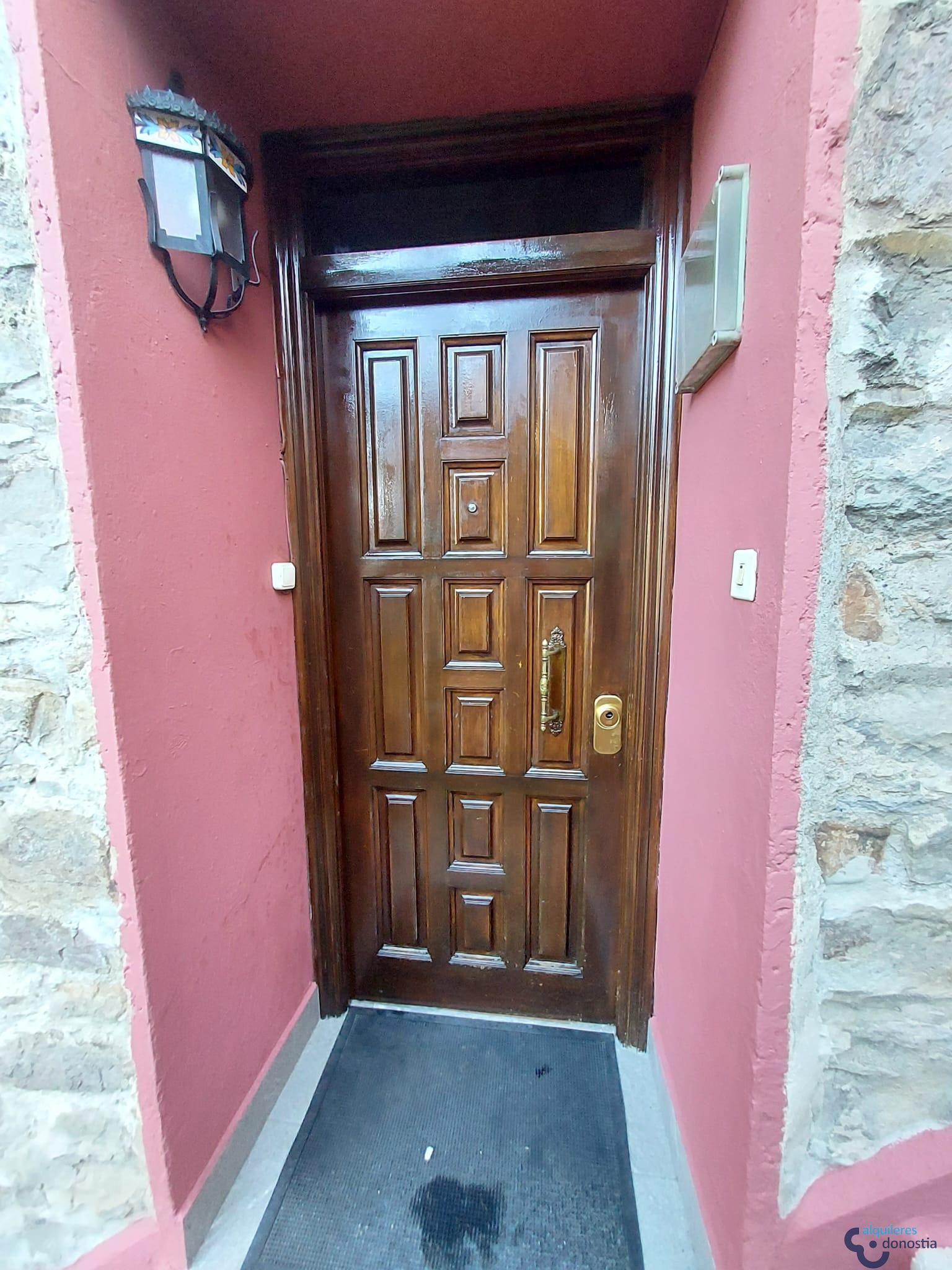 For rent of flat in Arrasate Mondragón