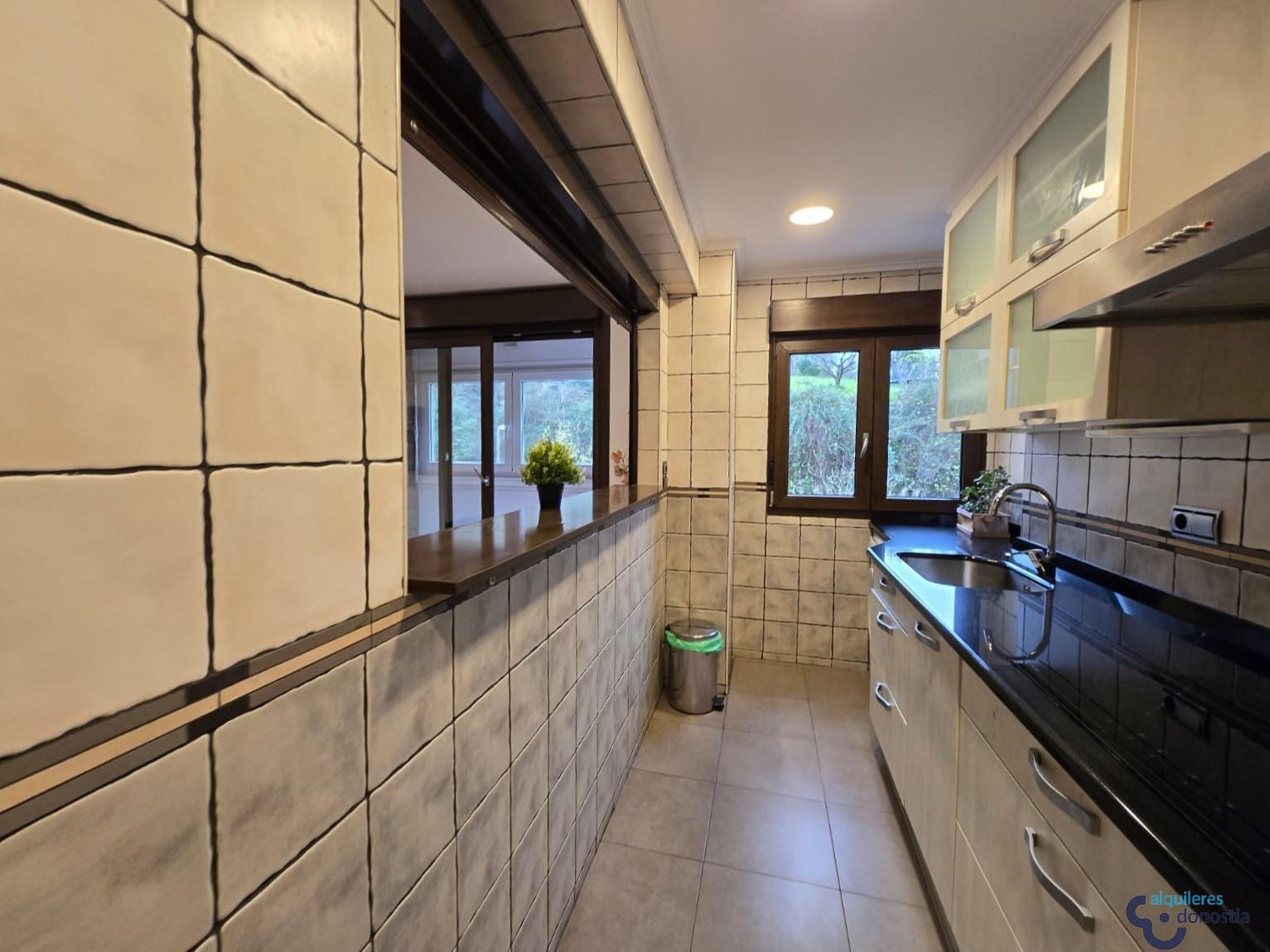For rent of room in Donostia-San Sebastián