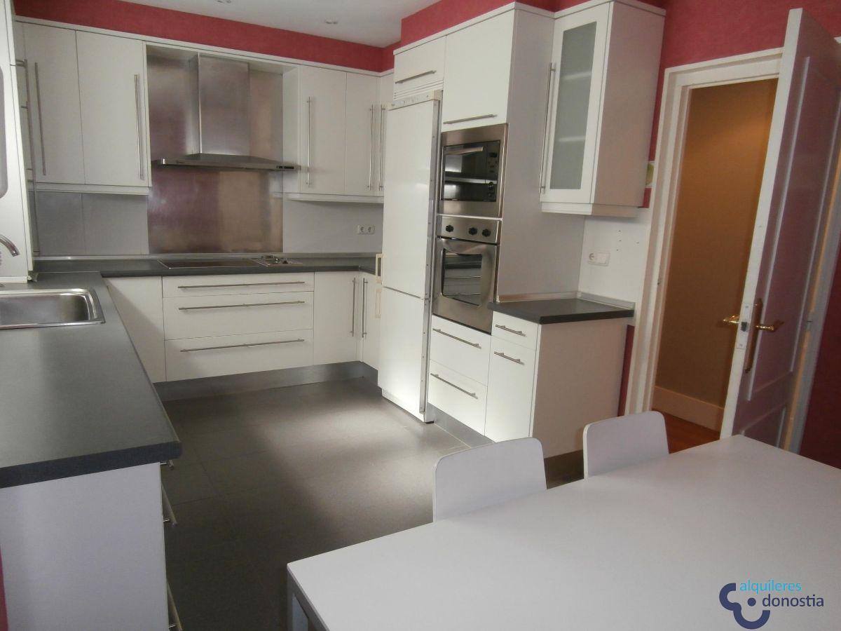 For rent of flat in Donostia-San Sebastián